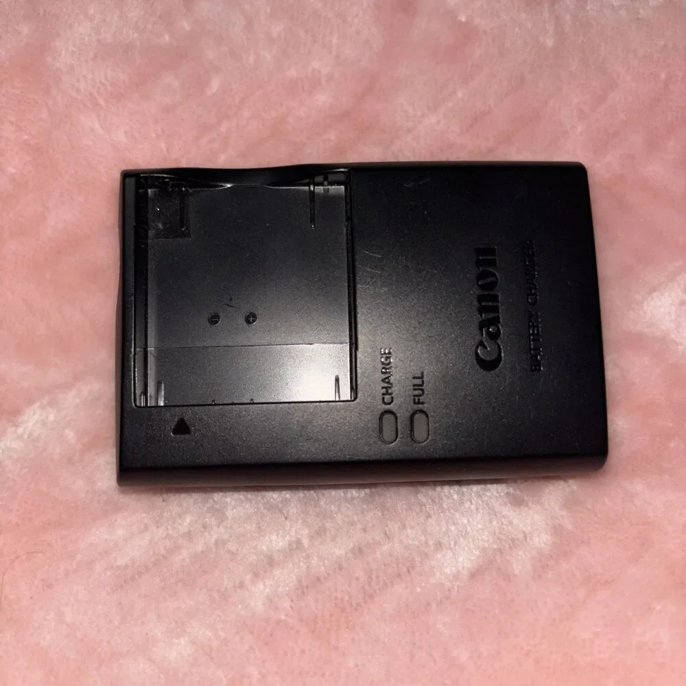 Canon CB-2LF 4.2V 0.41A Battery Charger